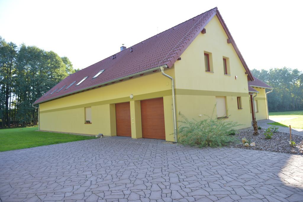 Hotel Penzion U Blatce Nové Hrady Exterior foto